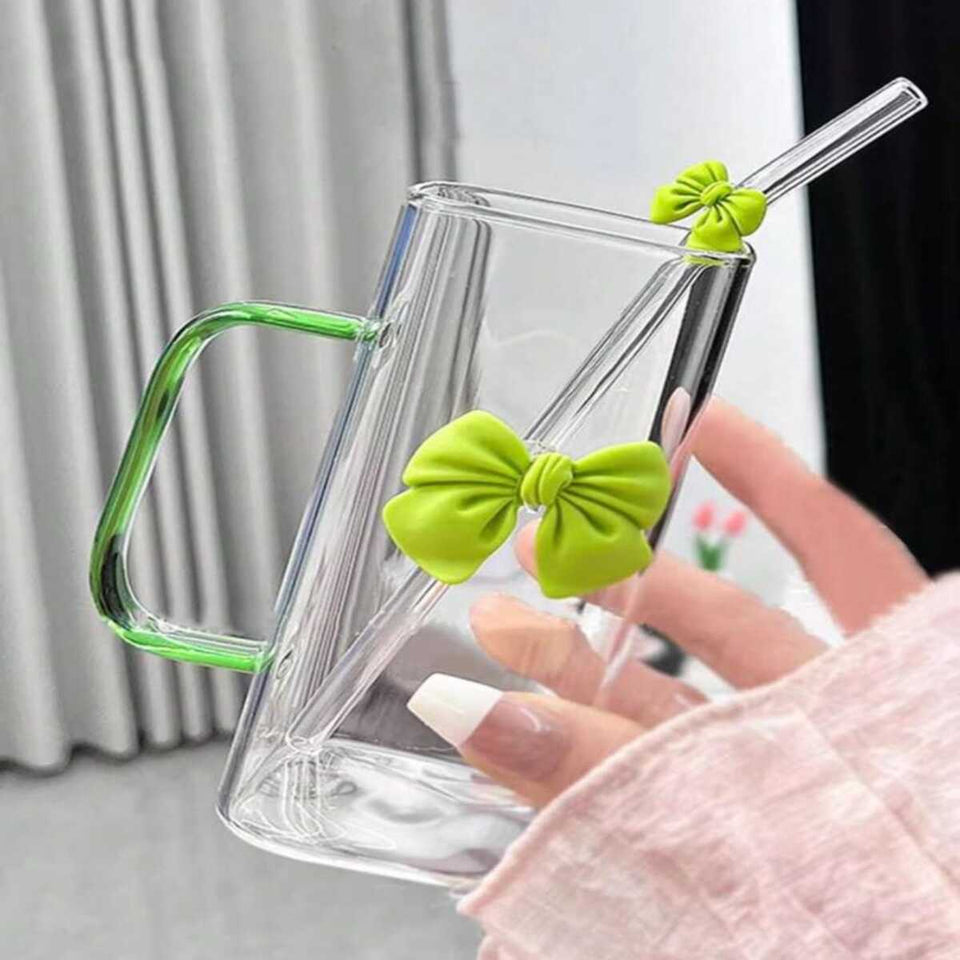 Clear Bow Glass With Lid And Straw